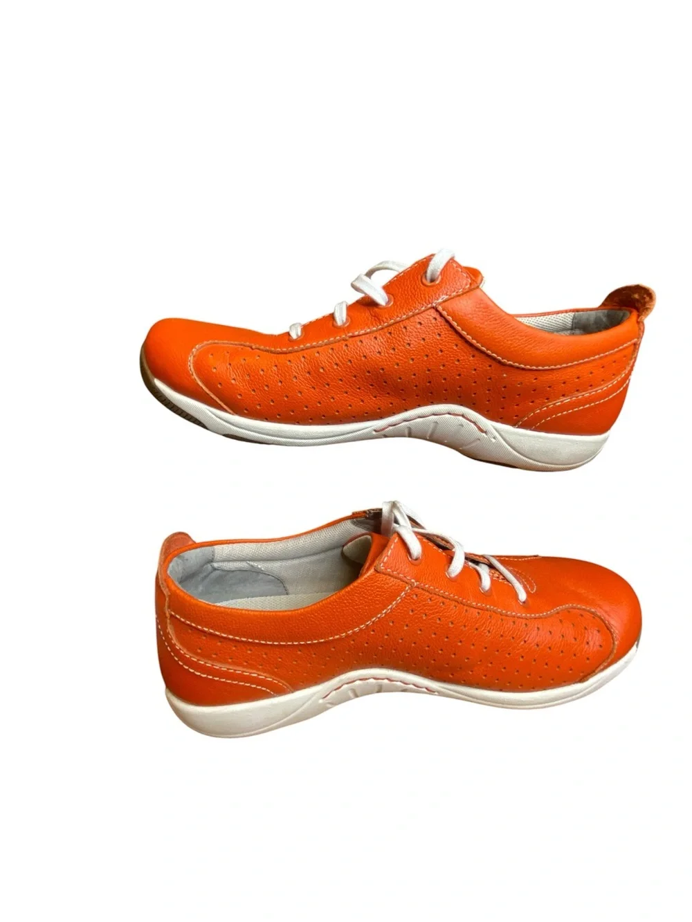 Dansko Hillary leather lace-up sneakers women’s size 8.5